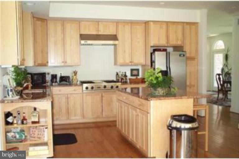 1272 Rossback Road Davidsonville, MD 21035 - Photo 2 of 26 Kitchen