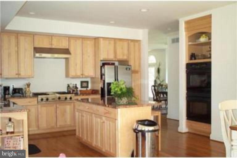 1272 Rossback Road Davidsonville, MD 21035 - Photo 4 of 26 Kitchen #3