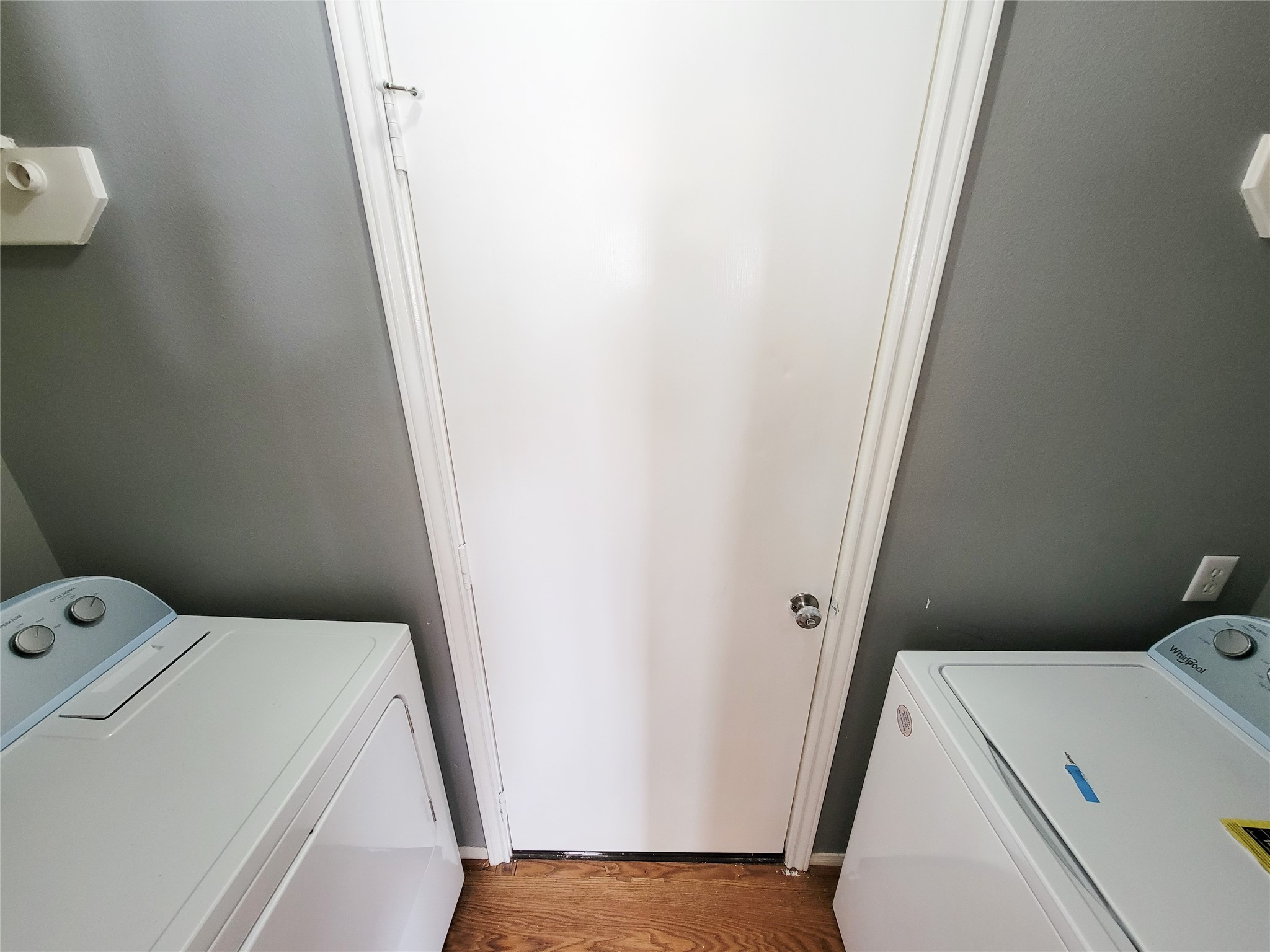 18335 Westlock Street Tomball, TX 77377 - Photo 15 of 38 a utility room with dryer and washer