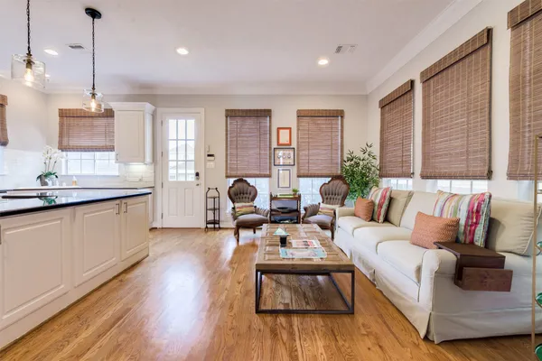 $3,950 | 1504 West 23rd Street, Unit B, Houston, TX 77008