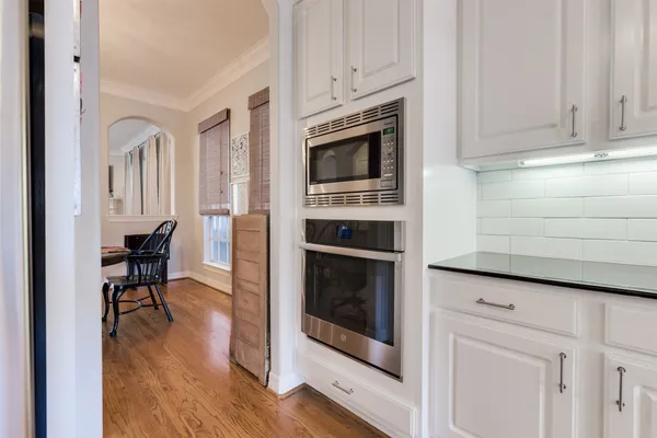 $3,950 | 1504 West 23rd Street, Unit B, Houston, TX 77008