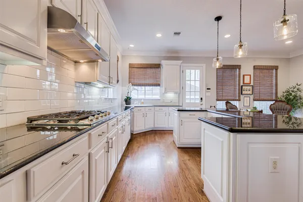 $3,950 | 1504 West 23rd Street, Unit B, Houston, TX 77008