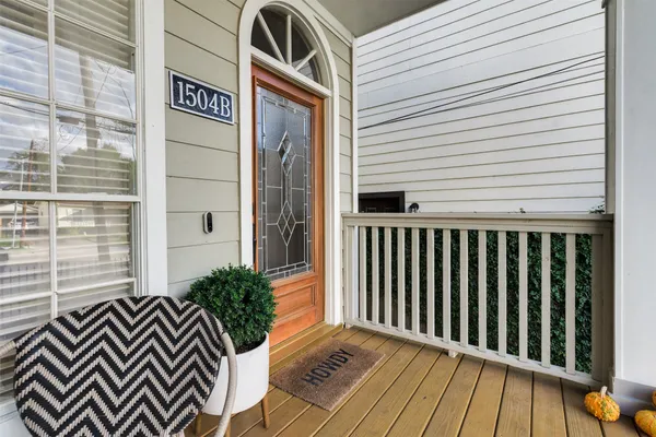 $3,950 | 1504 West 23rd Street, Unit B, Houston, TX 77008