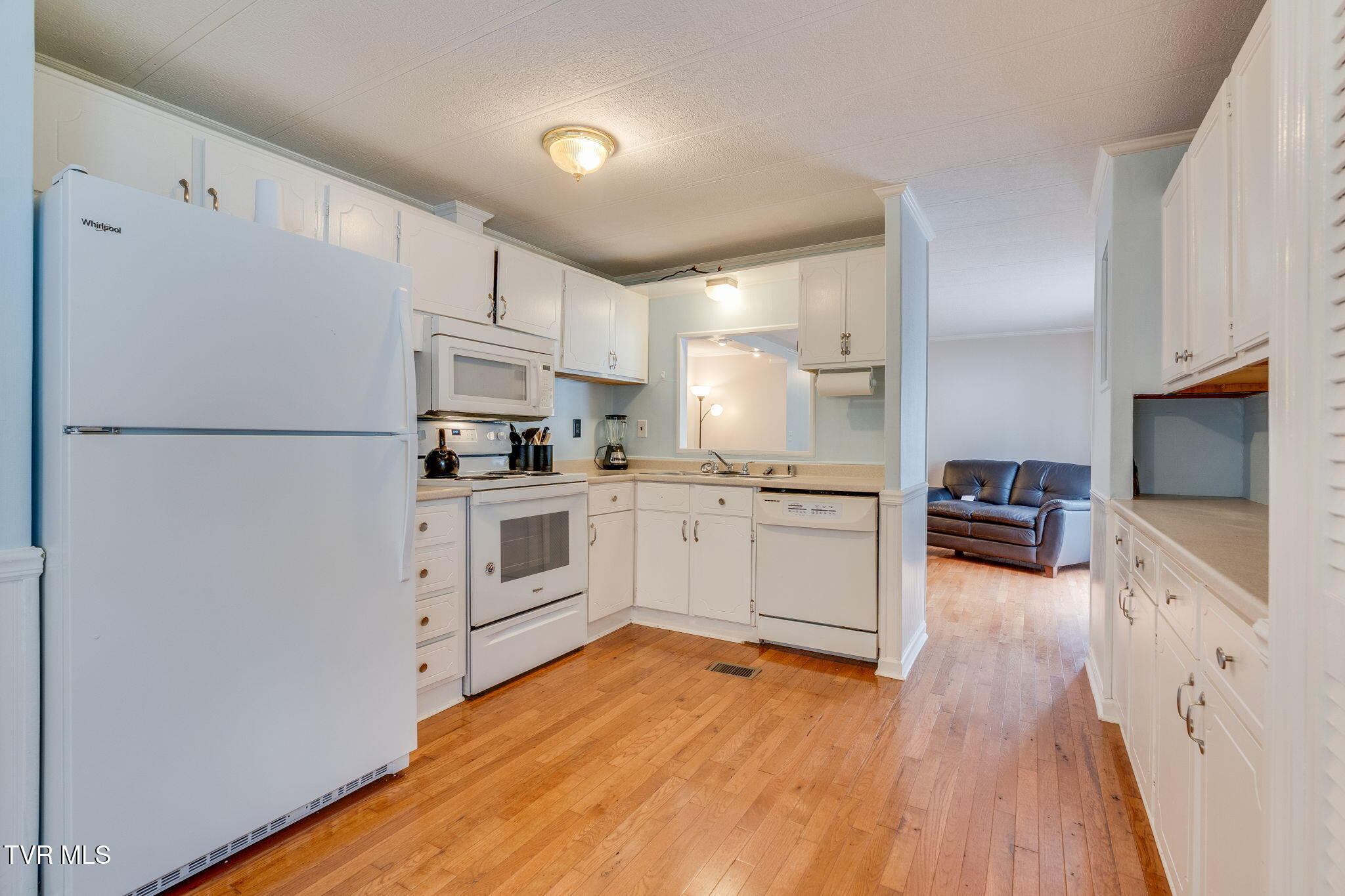 367 Adams Chapel Road Blountville, TN 37617 - Photo 13 of 41 010