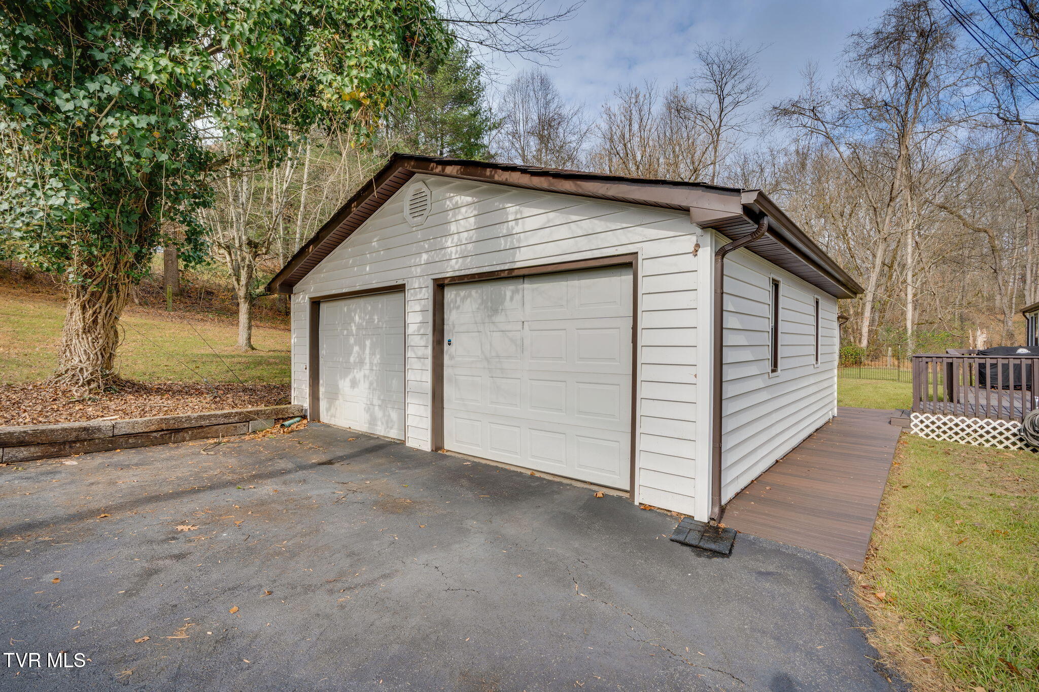 367 Adams Chapel Road Blountville, TN 37617 - Photo 3 of 41 028