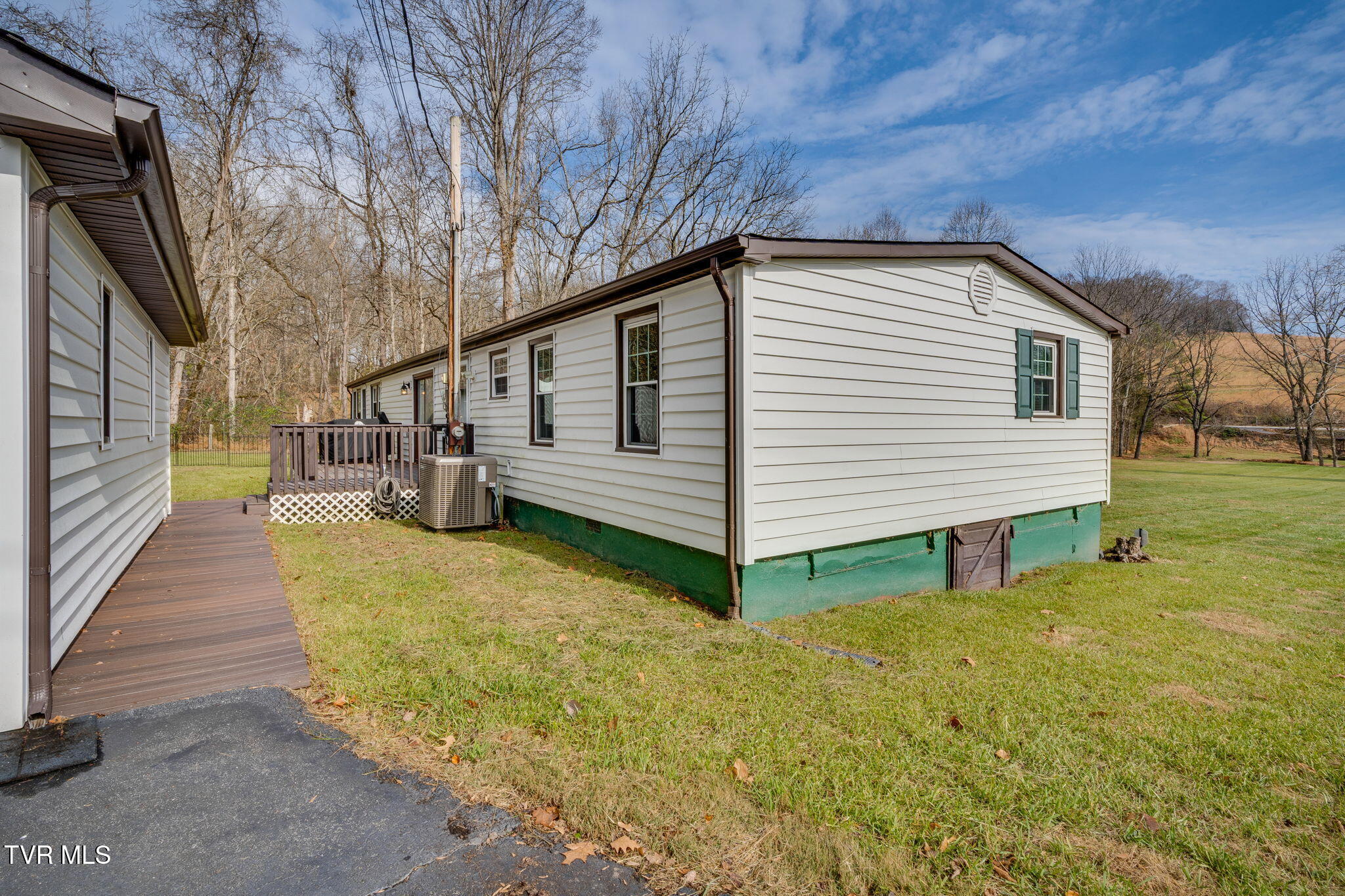 367 Adams Chapel Road Blountville, TN 37617 - Photo 31 of 41 030