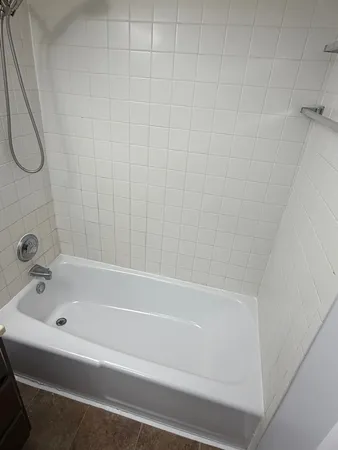 $119,900 | 1110 18th Street, Unit GE, Broadview, IL 60155