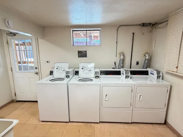 $119,900 | 1110 18th Street, Unit GE, Broadview, IL 60155