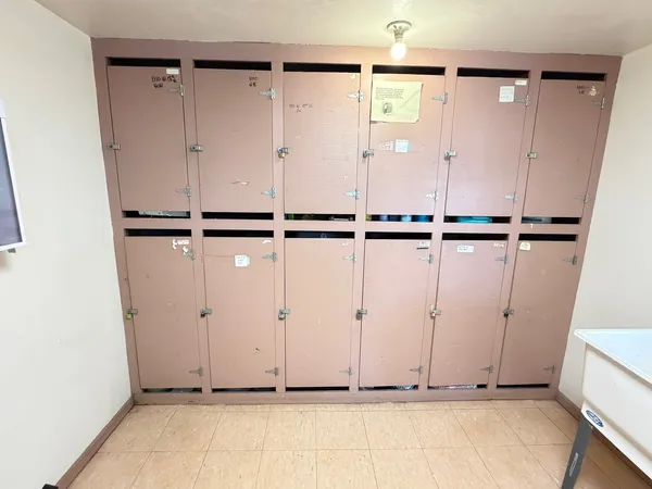 $119,900 | 1110 18th Street, Unit GE, Broadview, IL 60155