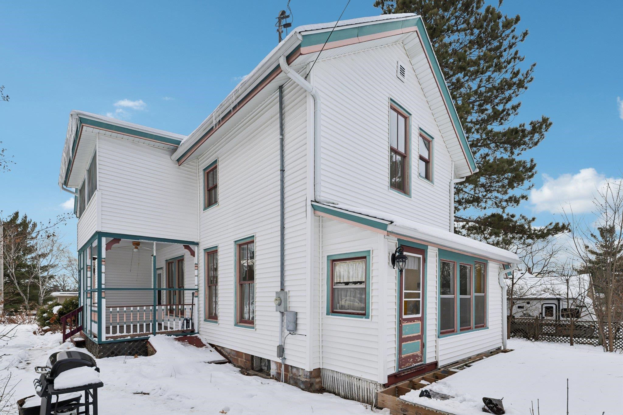 733 5th Street Baraboo, WI 53913 - Photo 45 of 49