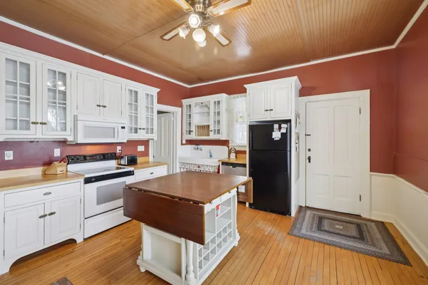 $369,900 | 733 5th Street, Baraboo, WI 53913