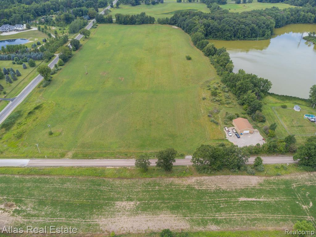 9500 Irish Road Mount Morris, MI 48458 - Photo 4 of 16