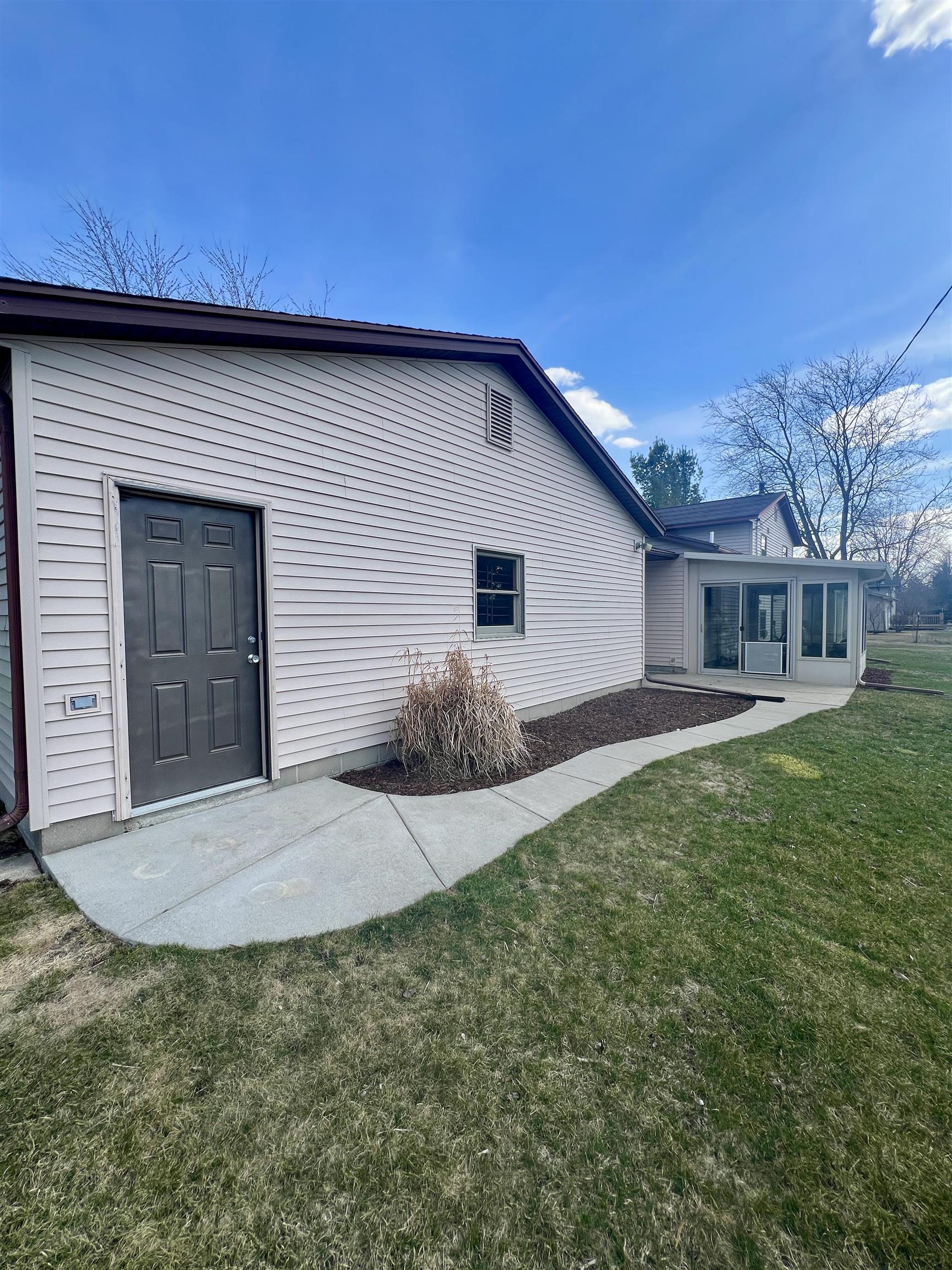 5670 11 Mile Road Freeland, MI 48623 - Photo 29 of 34