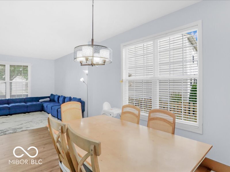 10165 Bootham Close Fishers, IN 46038 - Photo 11 of 51