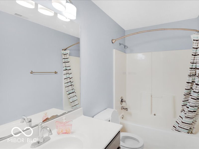 10165 Bootham Close Fishers, IN 46038 - Photo 30 of 51