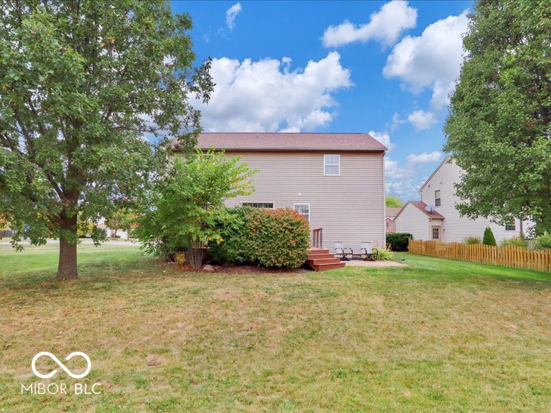 10165 Bootham Close Fishers, IN 46038 - Photo 43 of 51