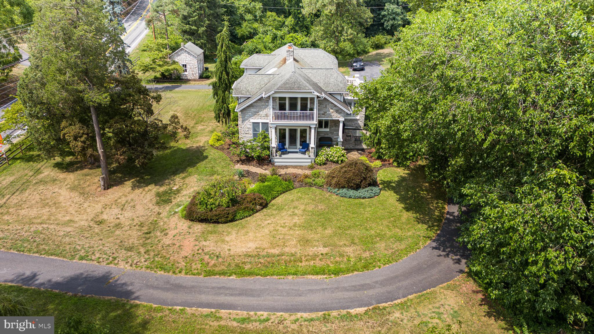 250 Oberlin Road Middletown, PA 17057 - Photo 3 of 59 Double porch on south
