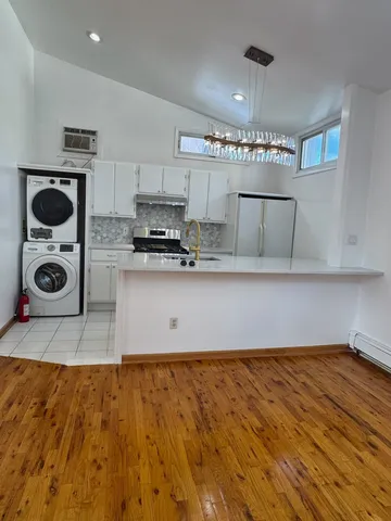 $2,400 | 318 6th Street, Unit 2, Union City, NJ 07087