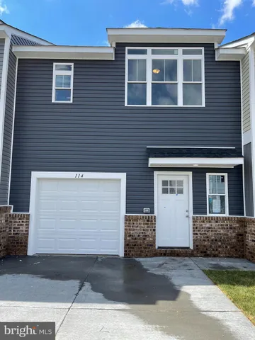 $2,075 | 114 Coralyrose Court, Winchester, VA 22602