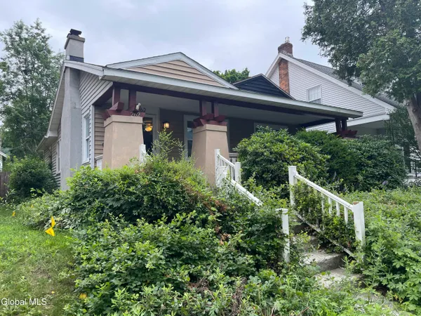 $149,900 | 262 6th Avenue, Troy, NY 12182