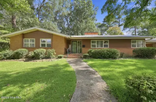 $259,900 | 402 East Vance Street, Williamston, NC 27892