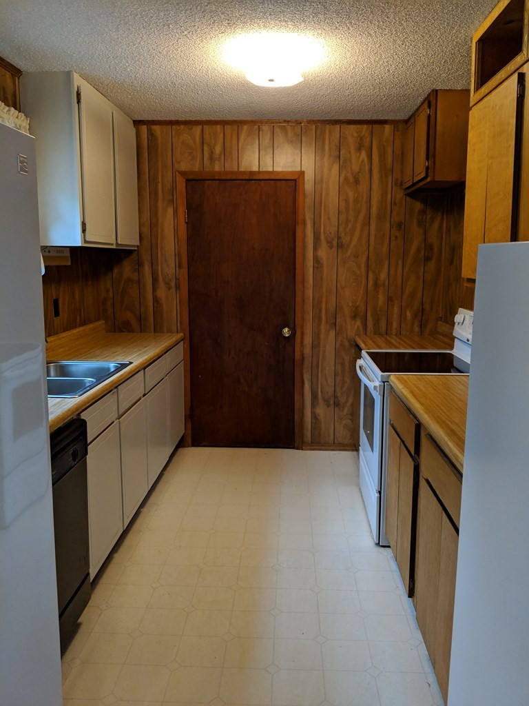 1127 Newman Road Harlem, GA 30814 - Photo 5 of 17