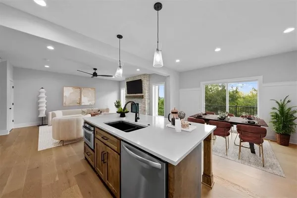 $400,000 | 4015 Northeast Sagamore Drive, Lee's Summit, MO 64064