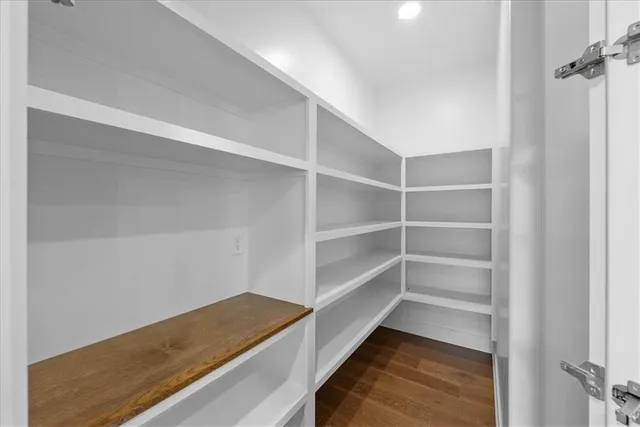 $400,000 | 4015 Northeast Sagamore Drive, Lee's Summit, MO 64064