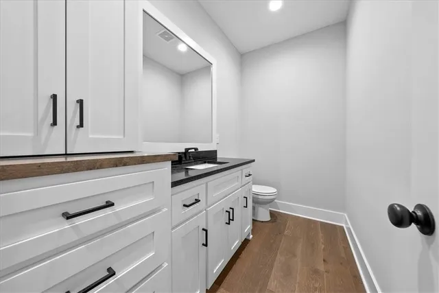 $400,000 | 4015 Northeast Sagamore Drive, Lee's Summit, MO 64064