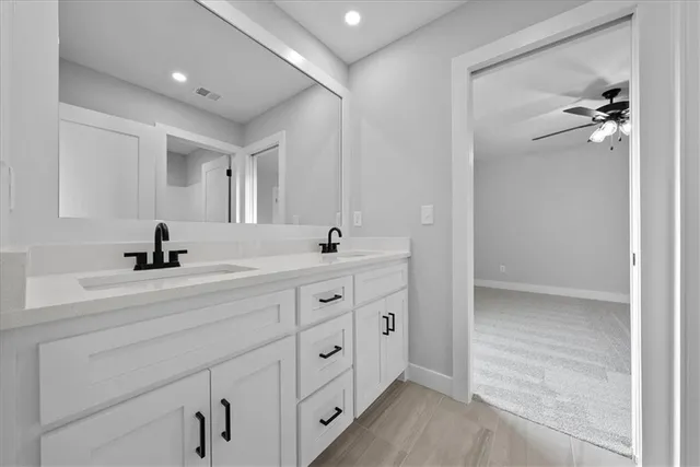 $400,000 | 4015 Northeast Sagamore Drive, Lee's Summit, MO 64064