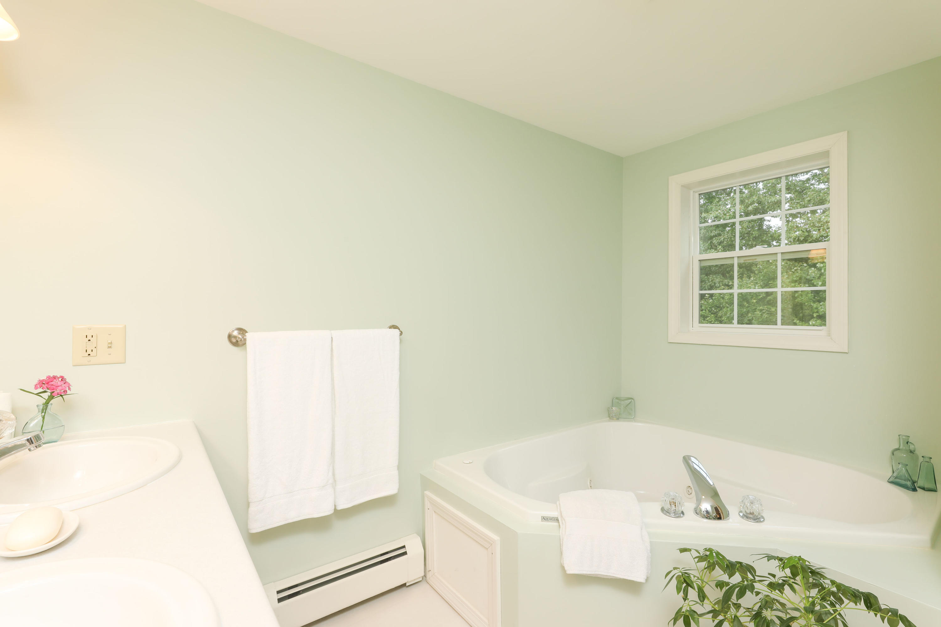 34 Haley Road Arundel, ME 04046 - Photo 21 of 34 Master Bath Suite