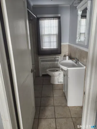 $3,000 | 75 Judson Place, Bridgeport, CT 06610