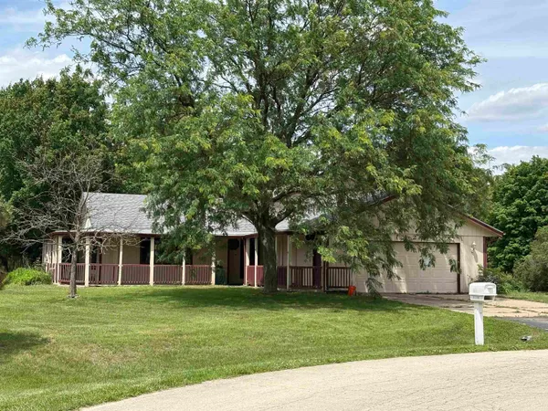 $295,000 | 11128 Cedarbrook Road, Roscoe, IL 61073