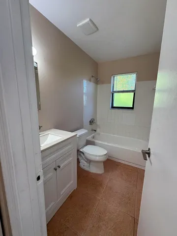 $1,400 | 958 Louisiana Avenue, Sebastian, FL 32958