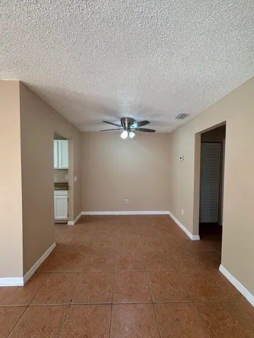 $1,400 | 958 Louisiana Avenue, Sebastian, FL 32958