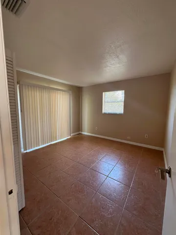 $1,400 | 958 Louisiana Avenue, Sebastian, FL 32958