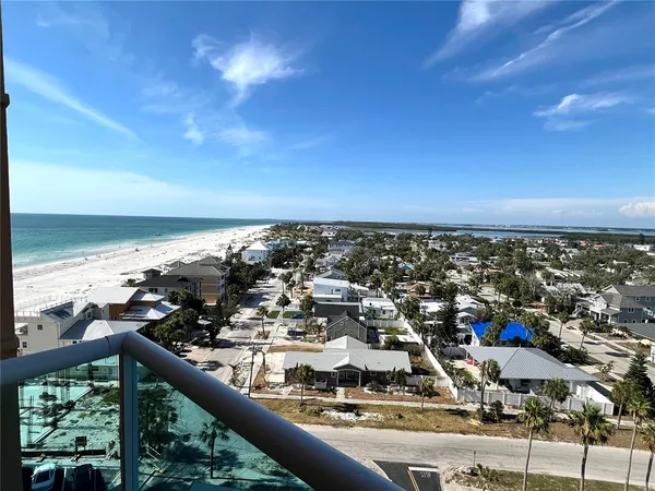 $1,995 | 880 Mandalay Avenue, Unit N902, Clearwater, FL 33767