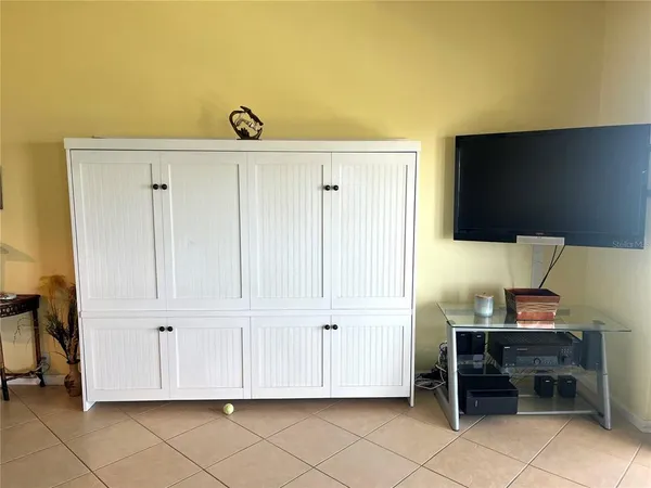$1,995 | 880 Mandalay Avenue, Unit N902, Clearwater, FL 33767