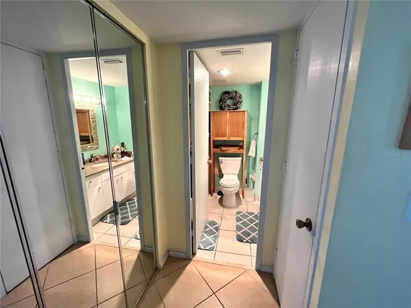 $1,995 | 880 Mandalay Avenue, Unit N902, Clearwater, FL 33767