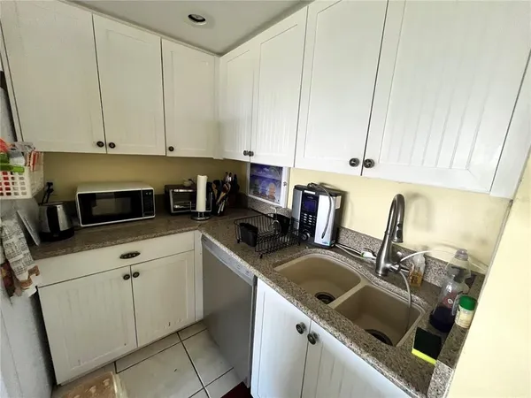 $1,995 | 880 Mandalay Avenue, Unit N902, Clearwater, FL 33767