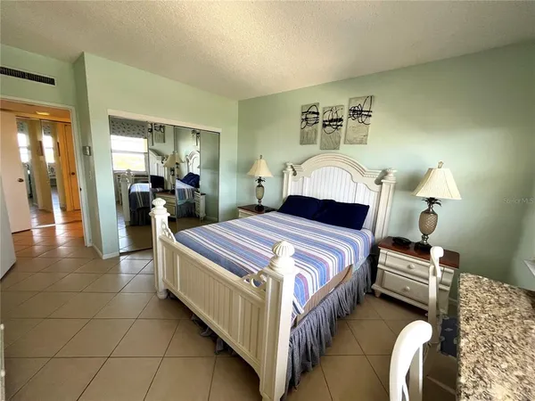 $1,995 | 880 Mandalay Avenue, Unit N902, Clearwater, FL 33767