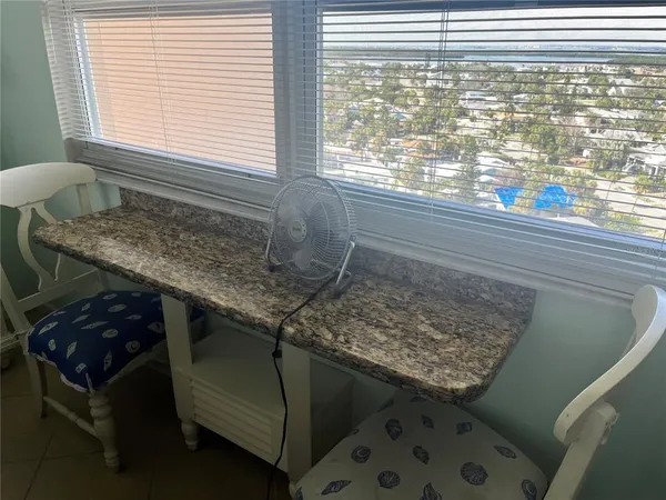 $1,995 | 880 Mandalay Avenue, Unit N902, Clearwater, FL 33767