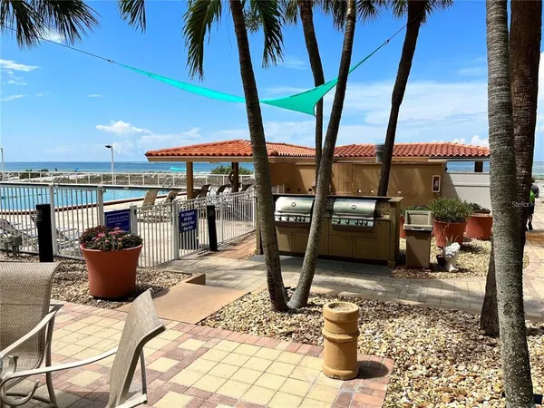 $1,995 | 880 Mandalay Avenue, Unit N902, Clearwater, FL 33767
