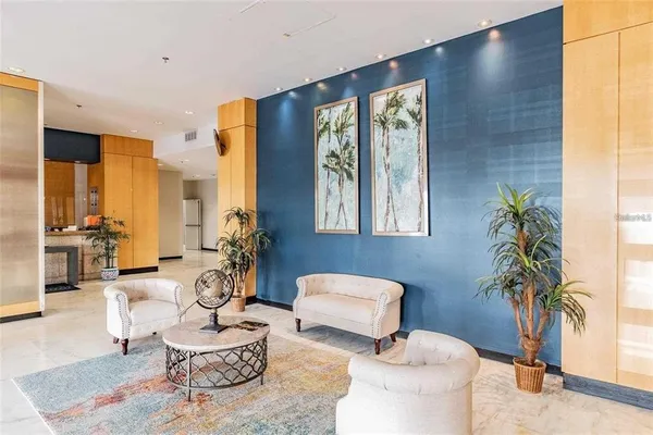 $1,995 | 880 Mandalay Avenue, Unit N902, Clearwater, FL 33767