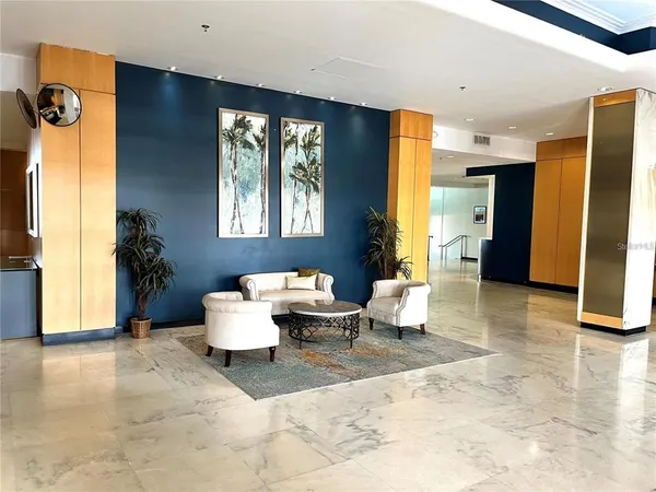 $1,995 | 880 Mandalay Avenue, Unit N902, Clearwater, FL 33767