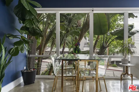 $799,000 | 1145 Larrabee Street, Unit 9, West Hollywood, CA 90069