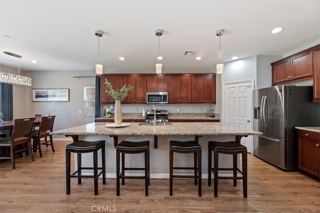 335 Pinnacle Street Perris, CA 92570 - Photo 11 of 52