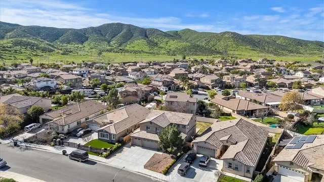 $620,000 | 335 Pinnacle Street, Perris, CA 92570