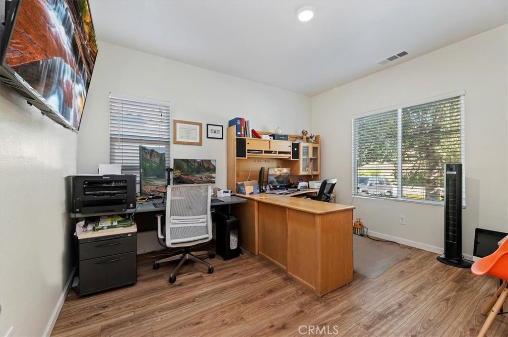 335 Pinnacle Street Perris, CA 92570 - Photo 9 of 52