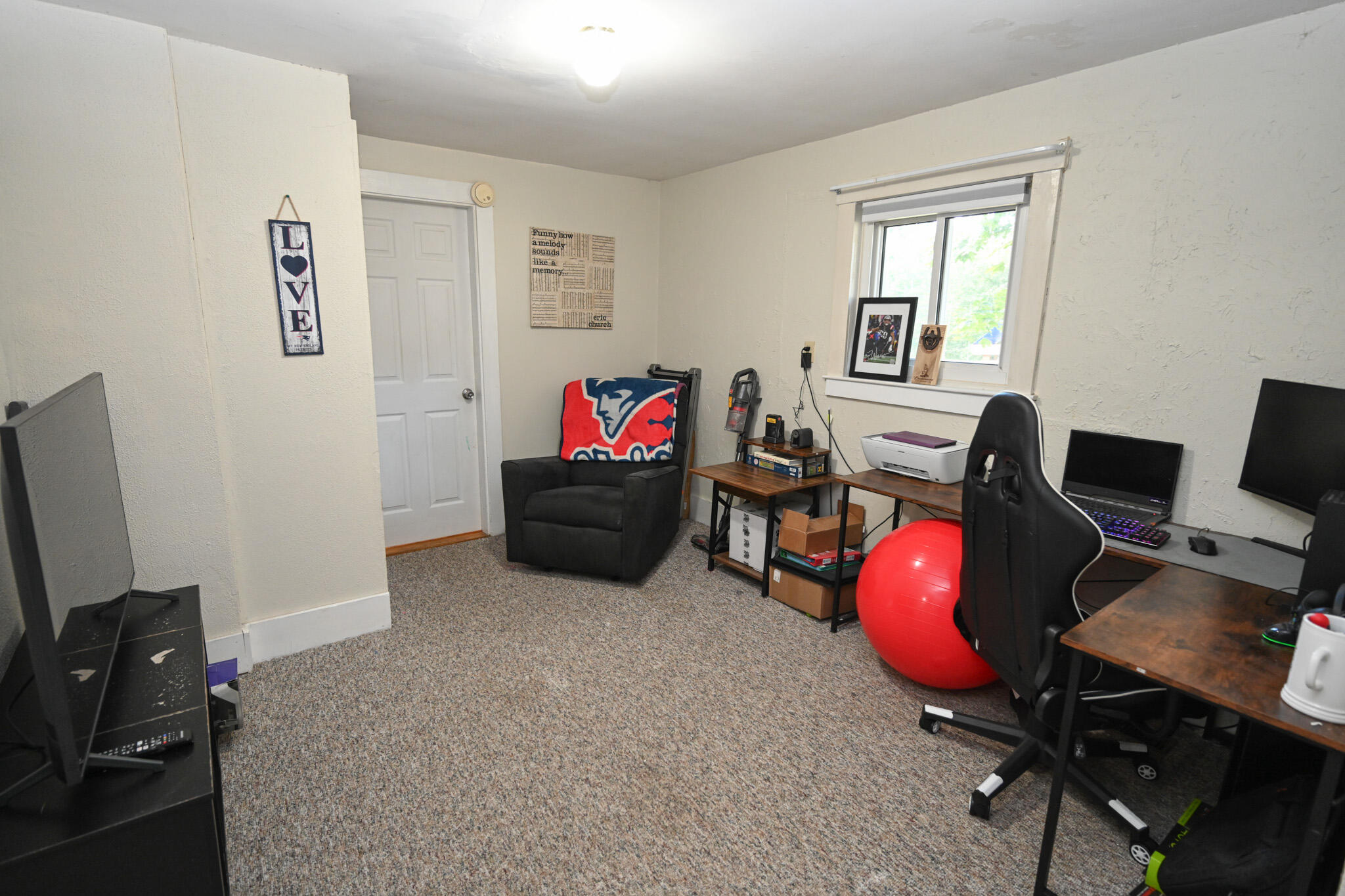 420 Main Road South Hampden, ME 04444 - Photo 11 of 20 1st Fl Bedroom or Office